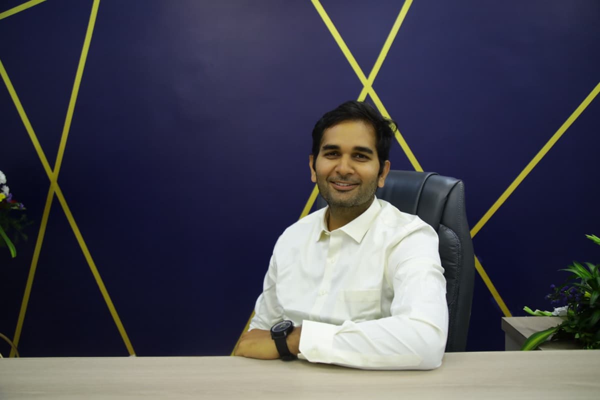 Dr. Murali Krishna Malineni, Orthodontist & Dentofacial Orthopaedist, Prudentoe