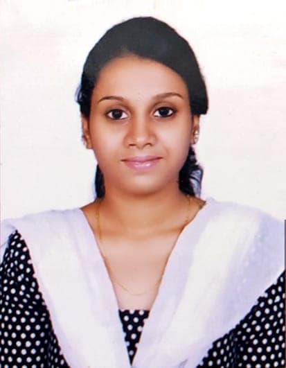 Dr. Manisha Thati, Endodontist & Esthetic Dentist, Prudentoe